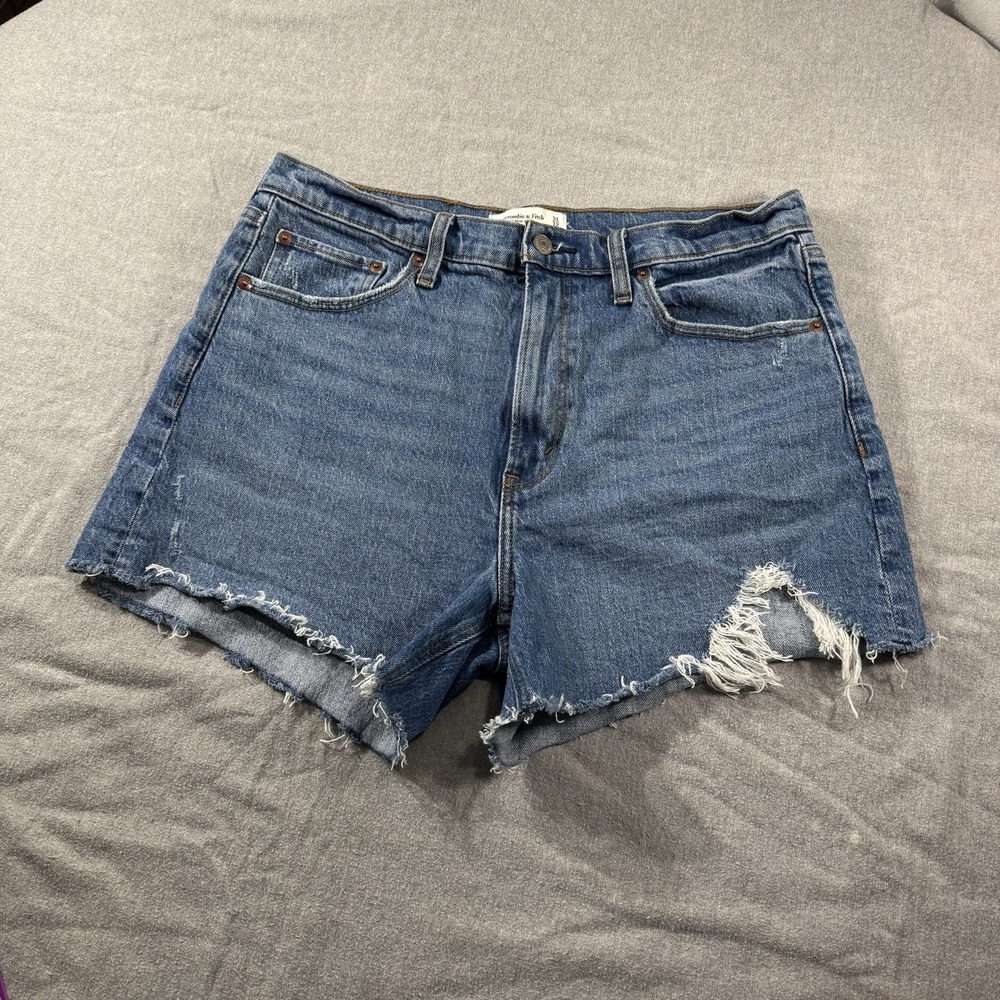 Abercrombie & Fitch Women's The 4" Mom Short High Rise, Size 31/12 Blue Denim